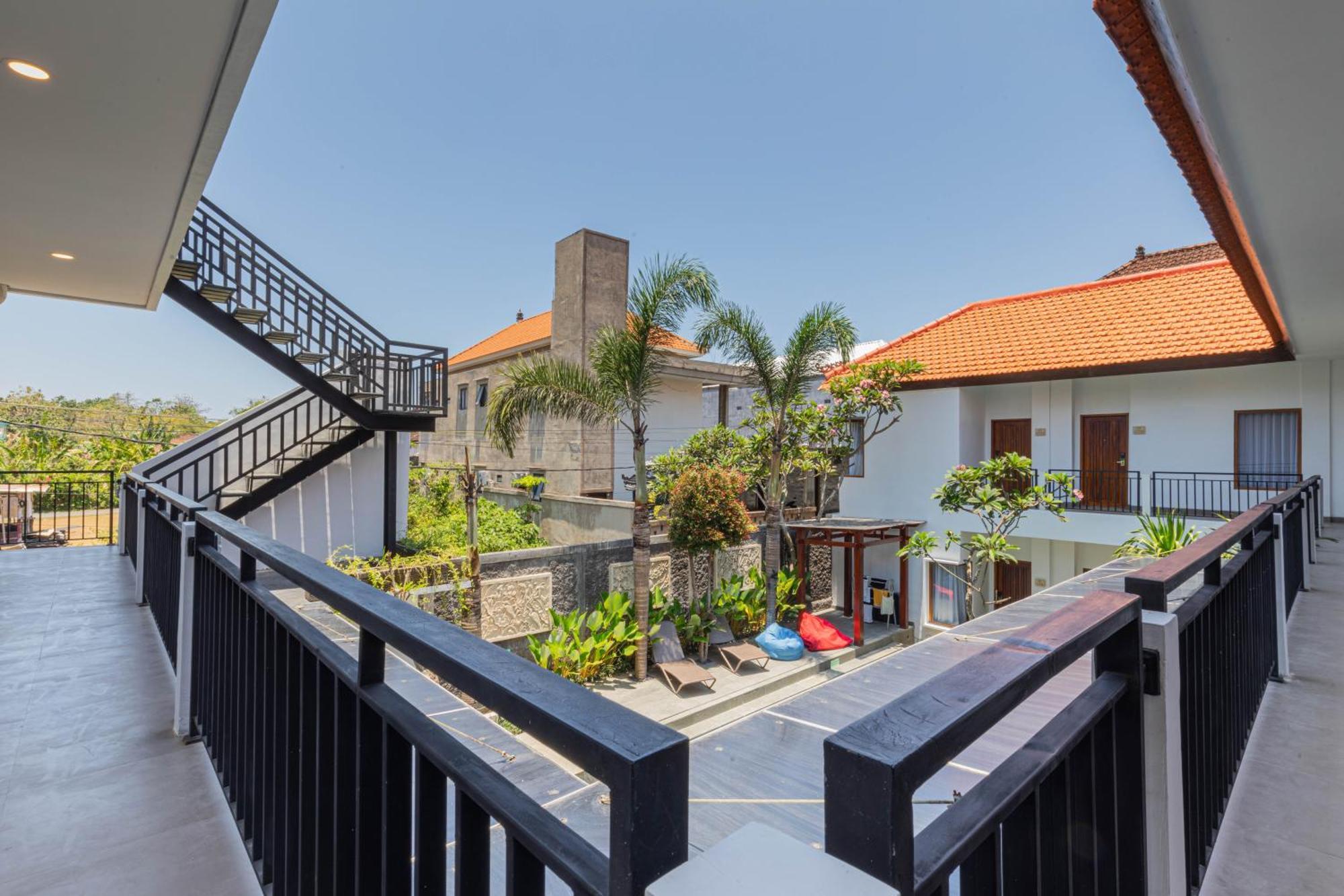 The Baliem Hotel Jimbaran  Exterior photo